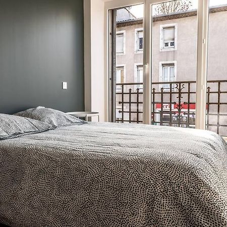 T2 Le Miredames Apartment Кастр Екстериор снимка